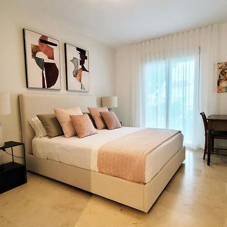 Apartment In El Presidente Beach Side New Golden Mile Estepona Exterior photo