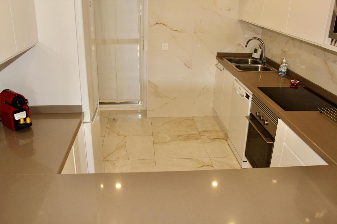 Apartment In El Presidente Beach Side New Golden Mile Estepona Exterior photo