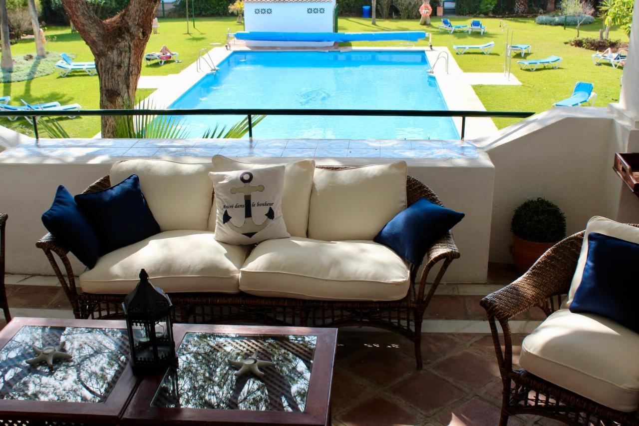Apartment In El Presidente Beach Side New Golden Mile Estepona Exterior photo