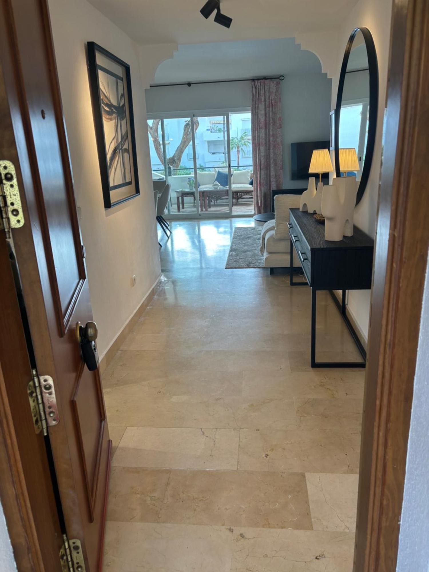 Apartment In El Presidente Beach Side New Golden Mile Estepona Exterior photo
